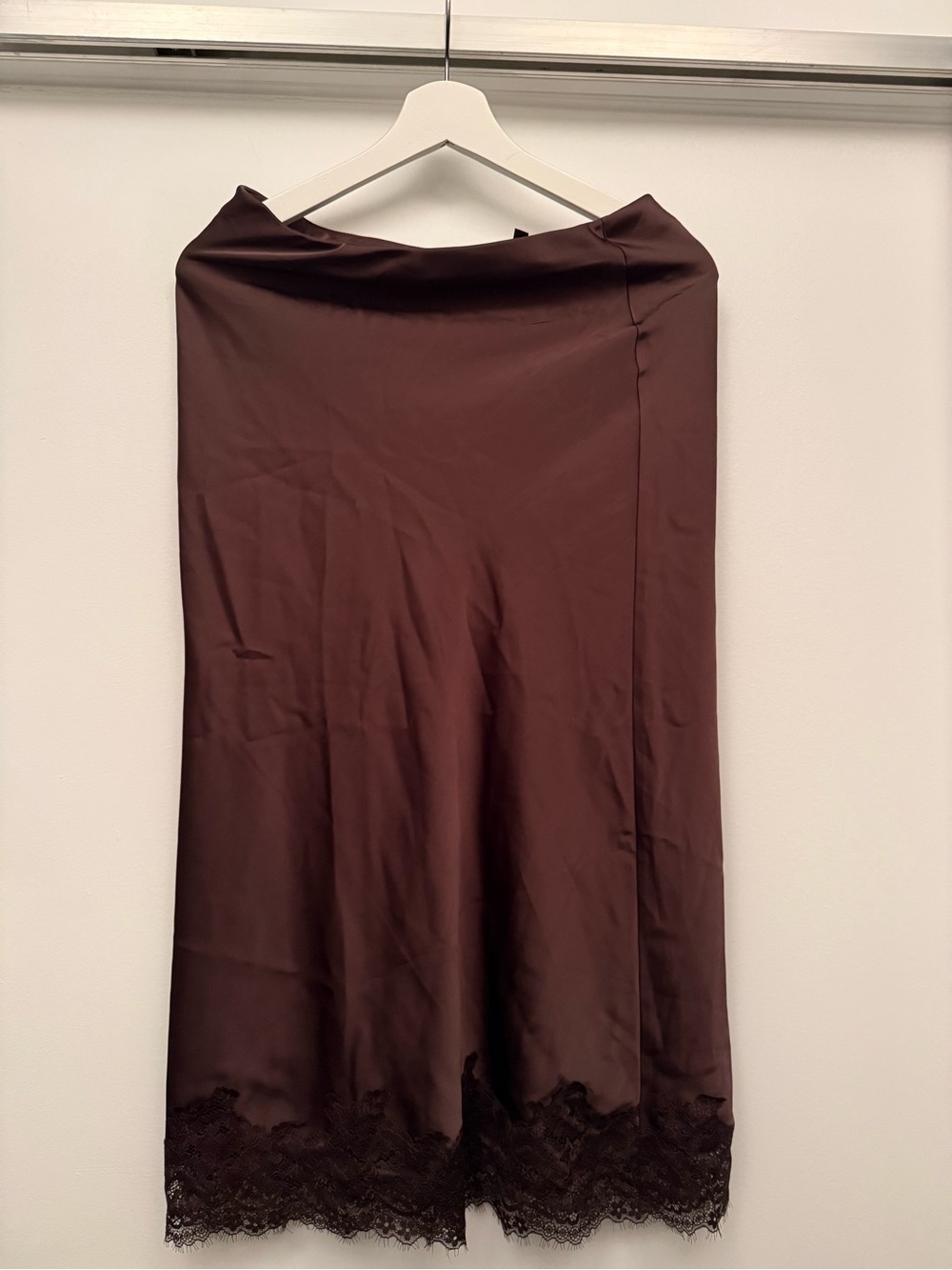Dynamite chocolate brown satin skirt, size xs